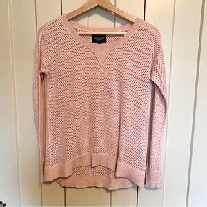 American Eagle Outfitters Pink V-Neck Sweater Cozy and Cool Knit